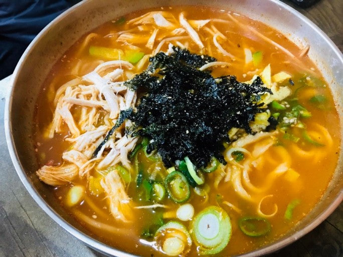 Jang Dak-kalguksu | Spicy Chicken Noodle Soup