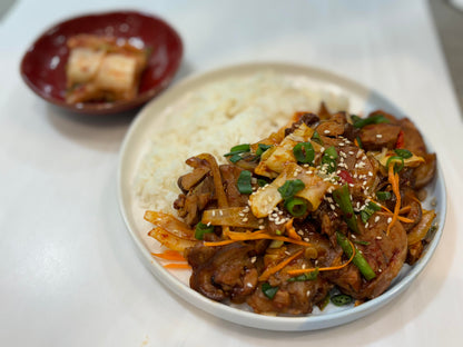 Bul jokbal-dupbap | Fire spicy soy sauce braised pork trotter with rice